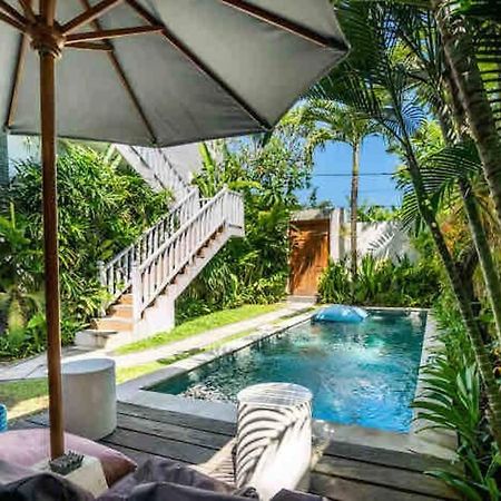 Kubu Guest House Seminyak Exterior foto